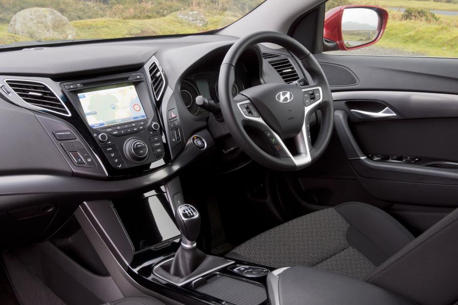  Hyundai i40 2012 года  (UK) (фото 3 из 24)